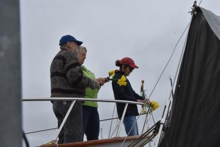 James Debbie and Sue Decorating the bow